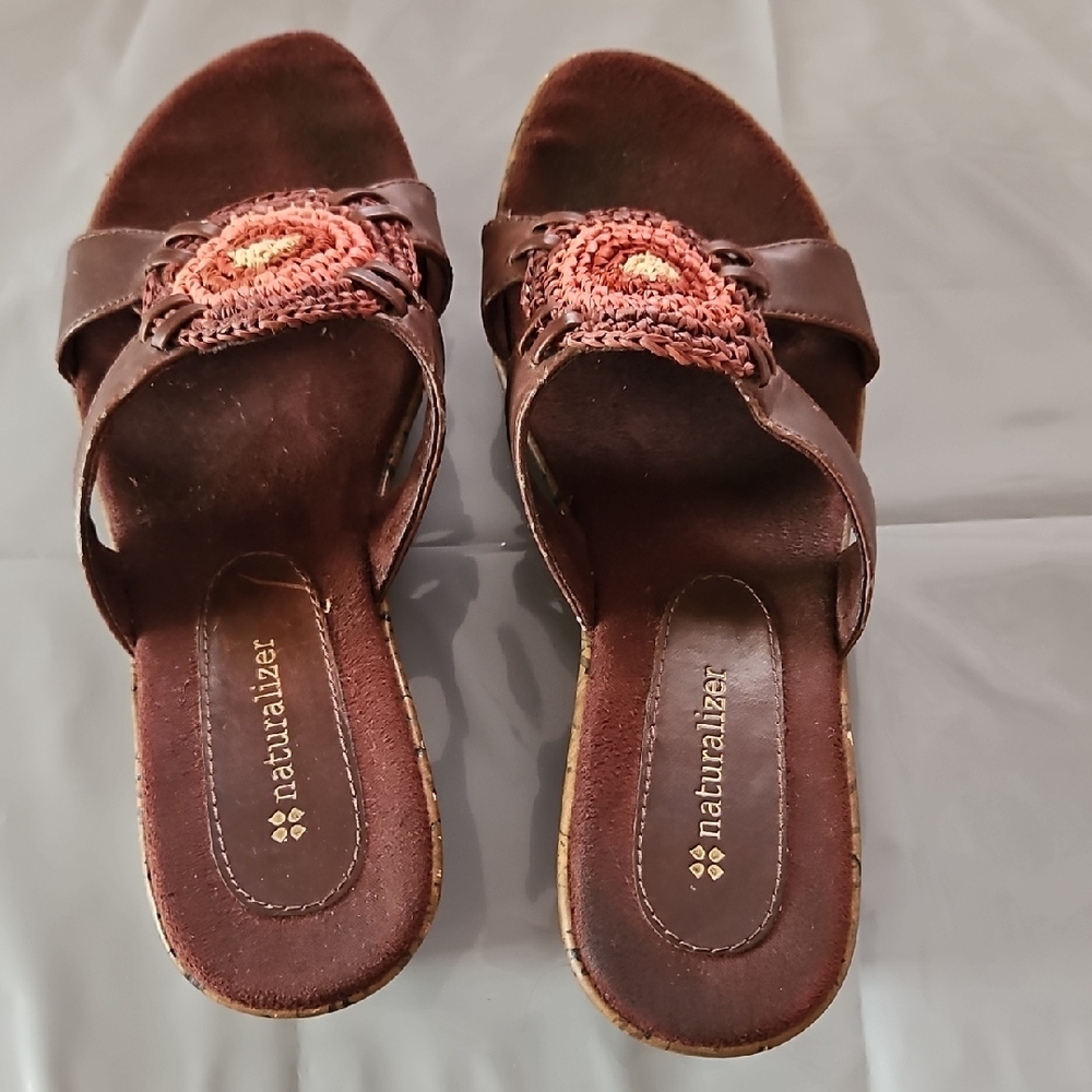 Naturalizer Lightweight Cork wedge Slide Sandals. Women's 7